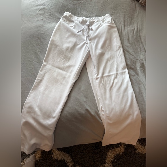 Greys anatomy white scrub pants - Picture 2 of 3